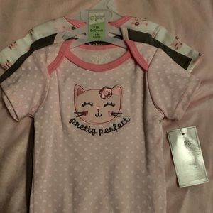 Infant bodysuit